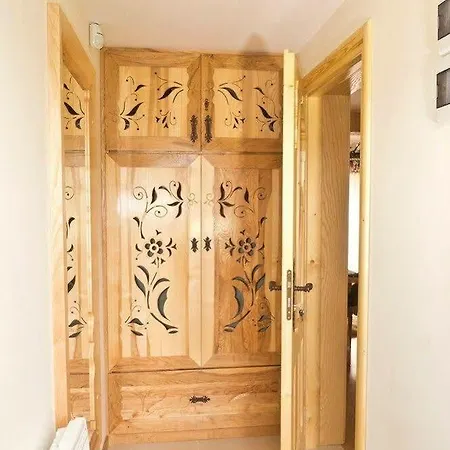 Lux-apart Apartment